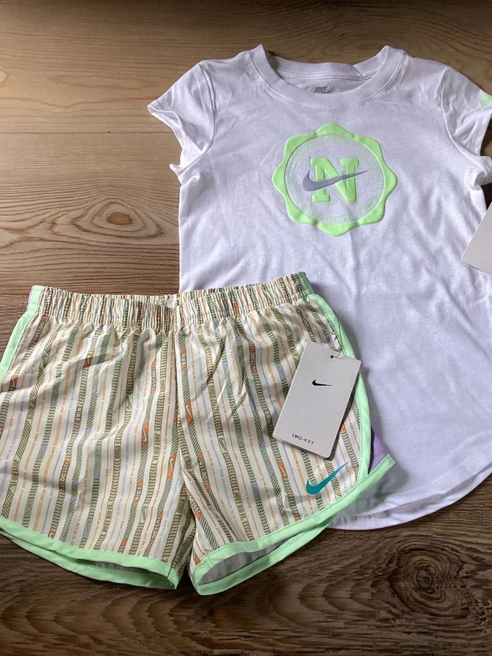 Nike Girls Tee & Shorts Outfit Size 5(NWT)~PRICE IS FIRM~